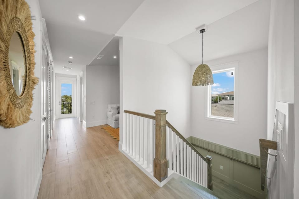 Brand-New Luxury Rental with Pool Spa Rooftop House in Bradenton Beach