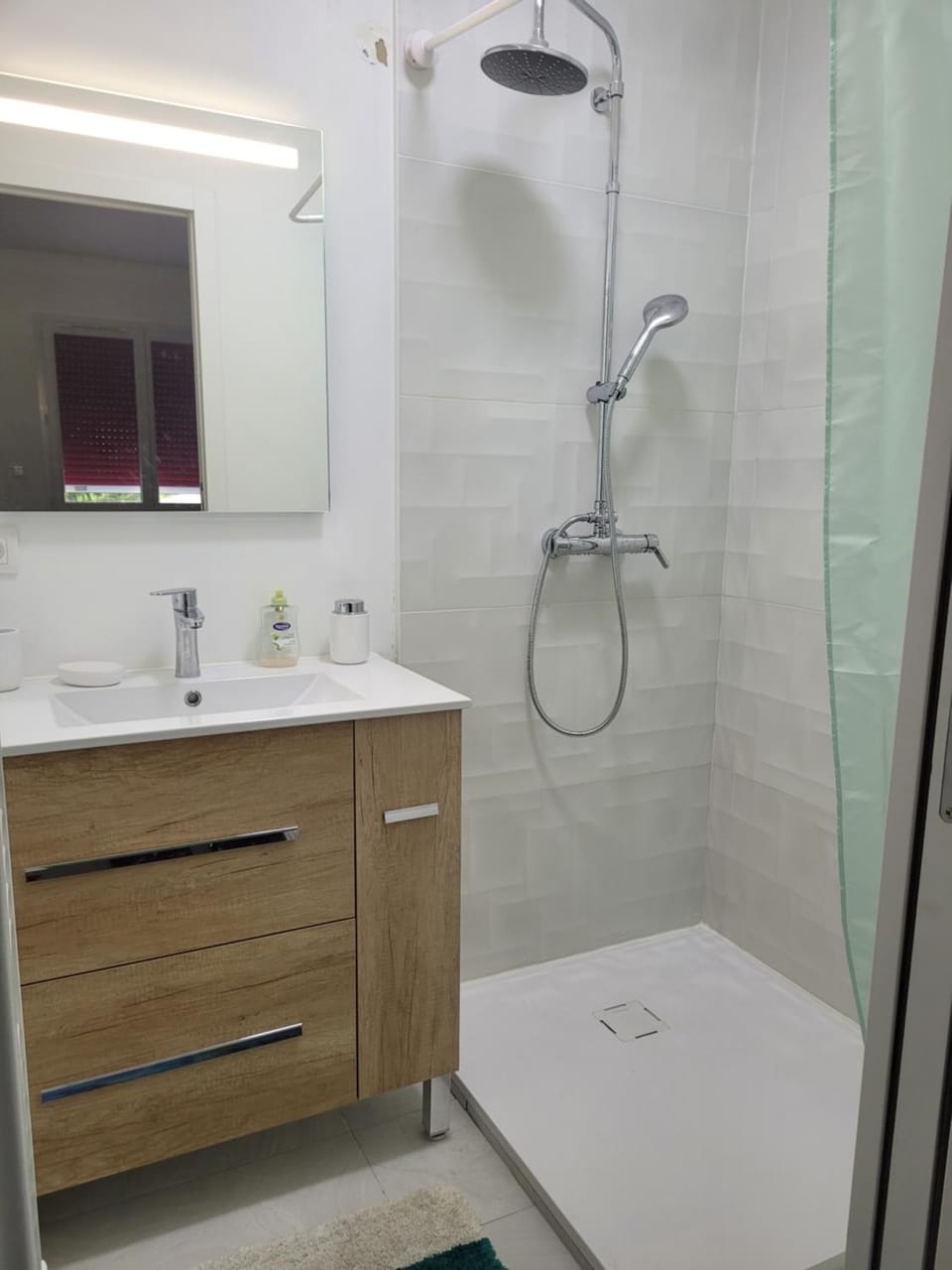 Shower, Bathroom