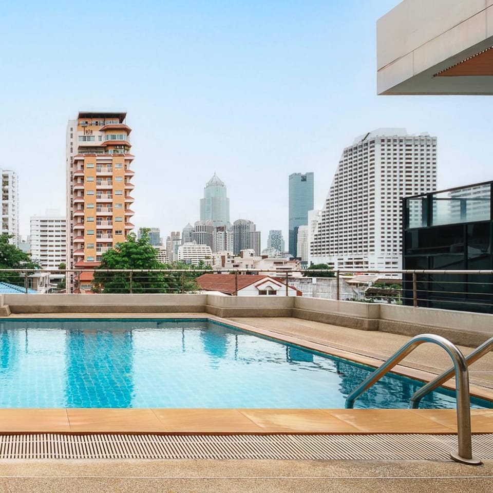Sauna, View (from property/room), Fitness centre/facilities, City view, Area and facilities, Swimming pool, Sunrise, Sunset