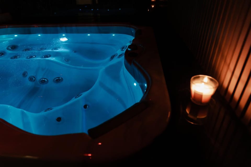 Reims In Love Jacuzzi et Sauna Appartement 3 Apartment in Reims