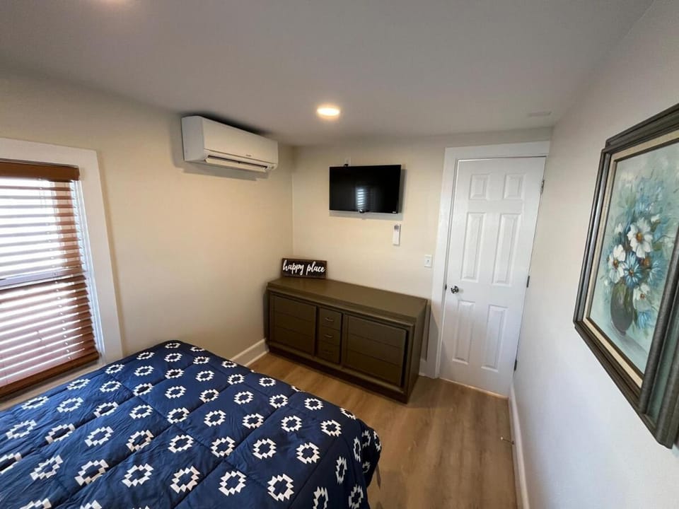The Big Blue Jay Apartment in Winneconne