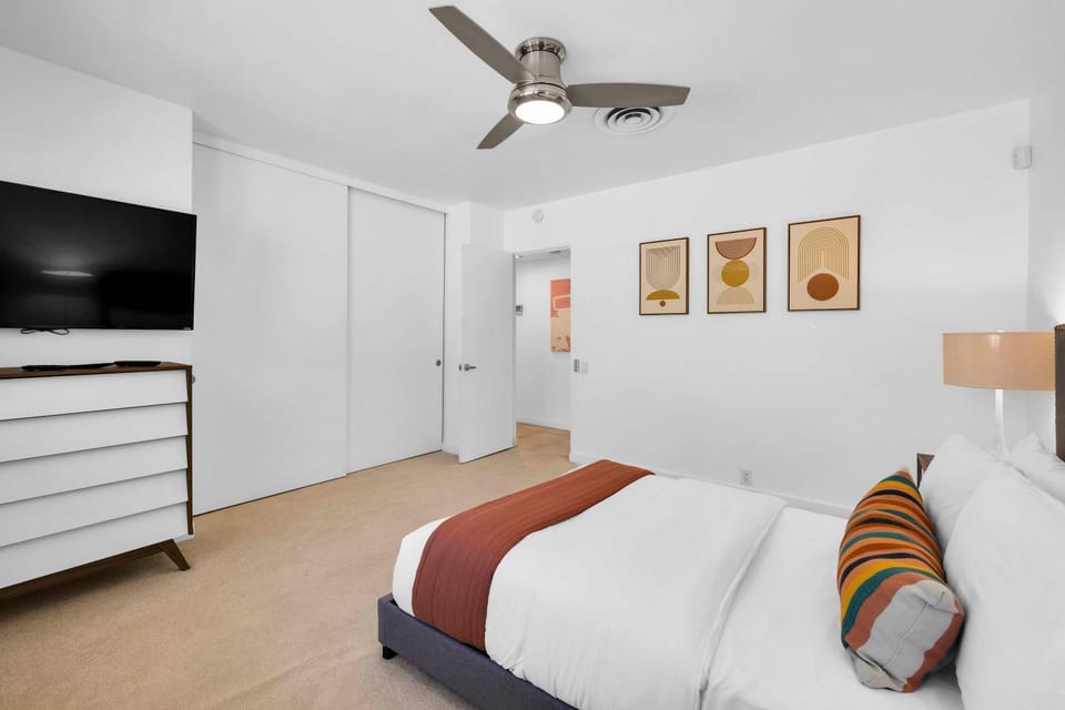 Bed, Bedroom