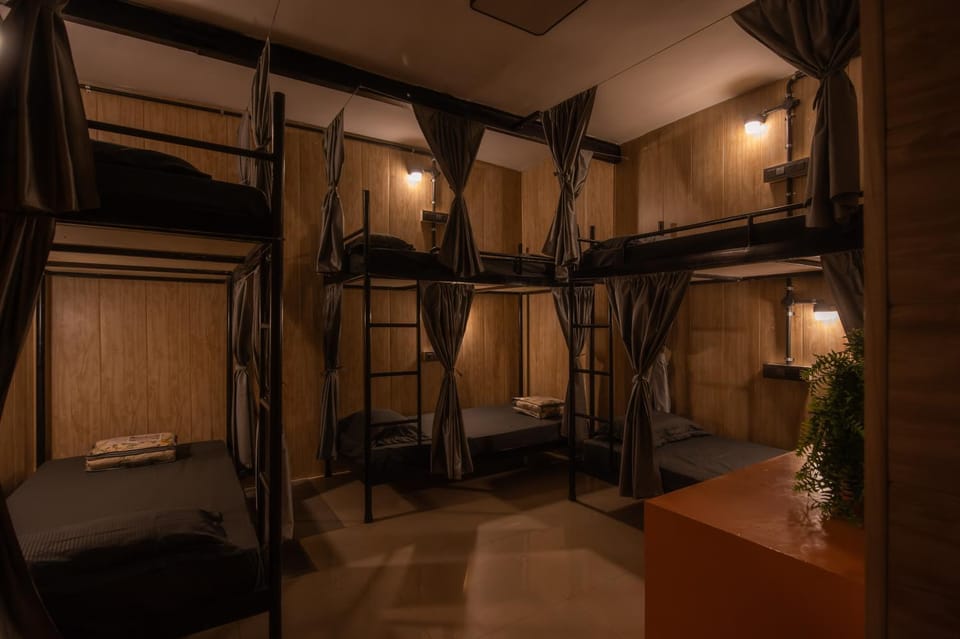 Photo of the whole room, Bedroom, bunk bed