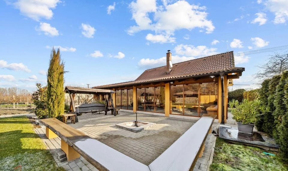 Property building, Patio, Garden, Garden view