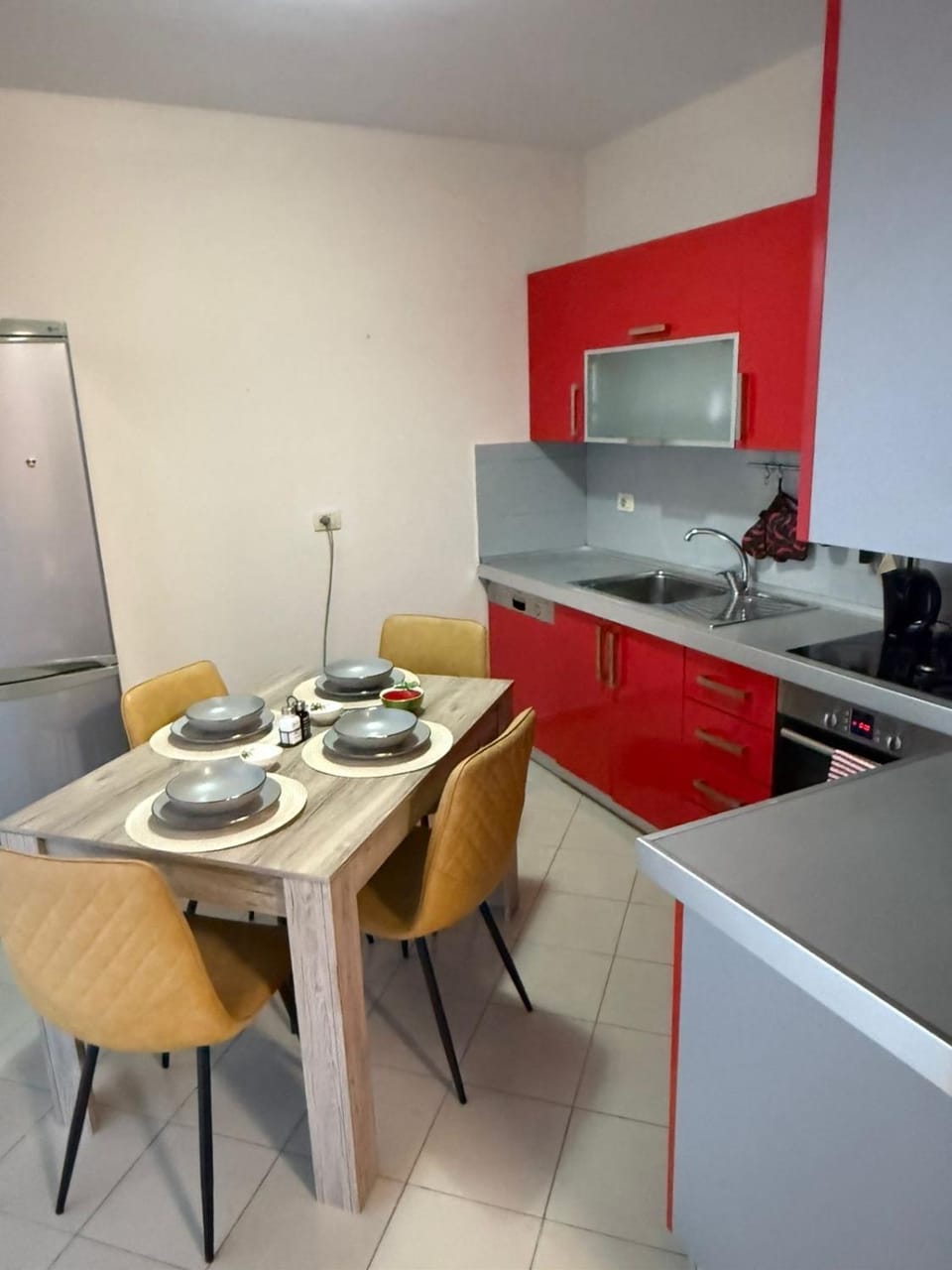 Cozy Apartment New Bazzar Apartment in Tirana