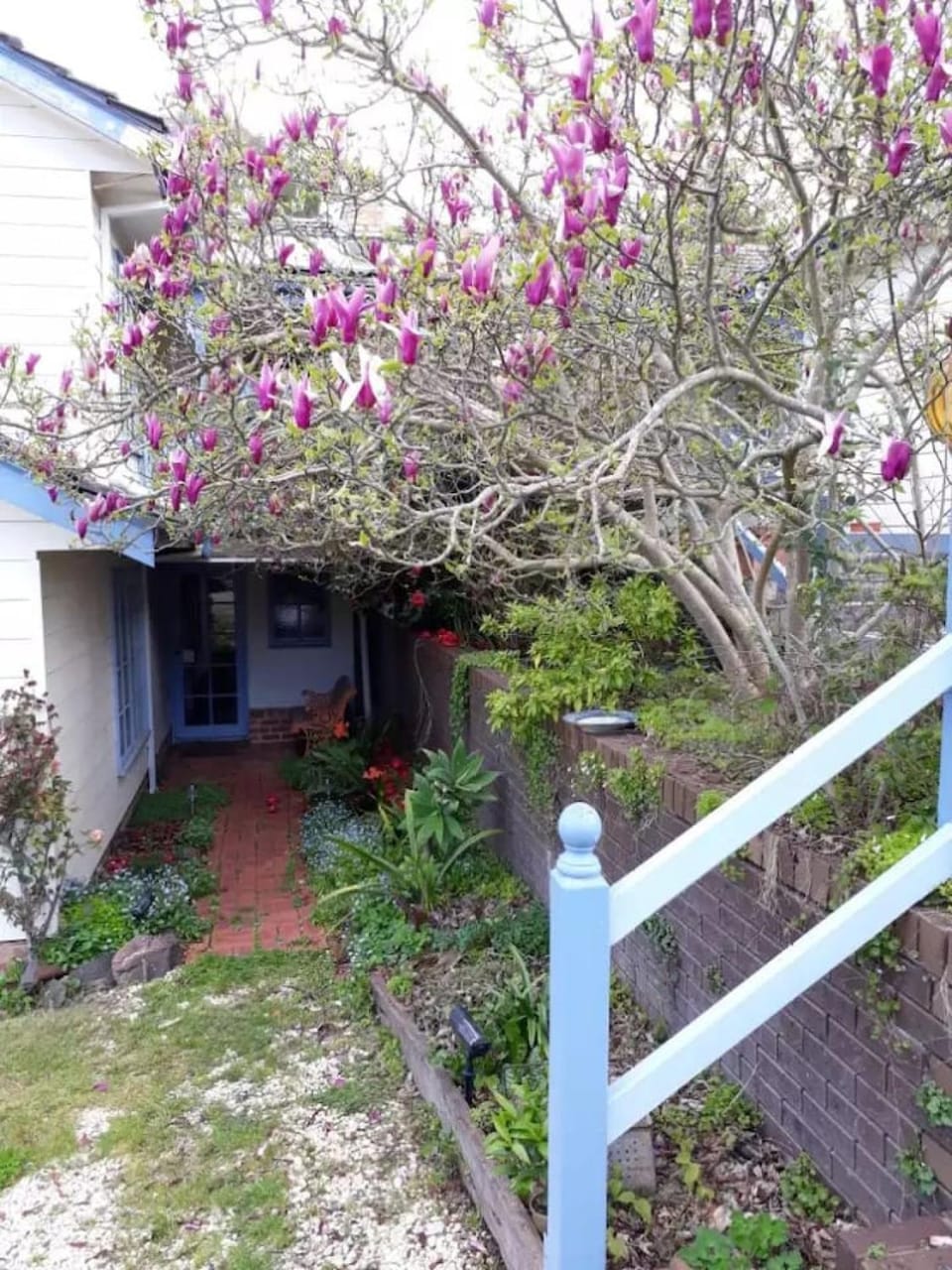 Magnolia Cottage- wineries, main street, station House in Melbourne