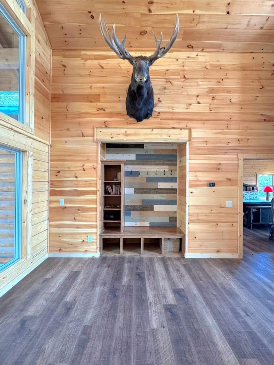 Stunning Lake Views · 3BR Cabin · Eureka Springs Cabin in Beaver Lake