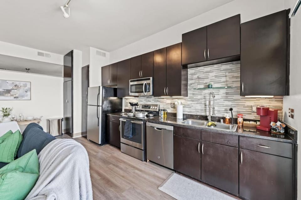 Kitchen or kitchenette