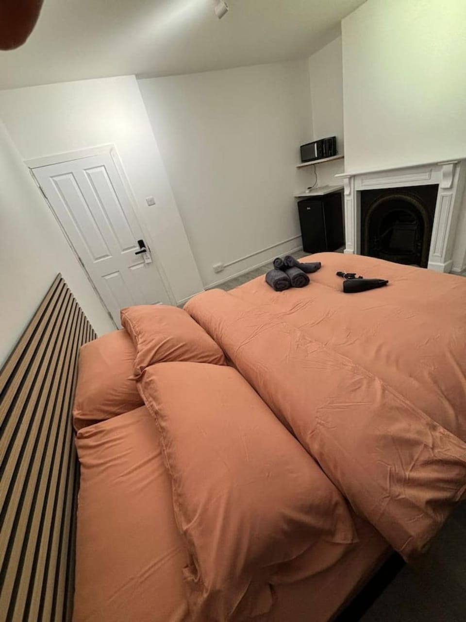 Central London Room by LondonEye Apartment in London Borough of Southwark