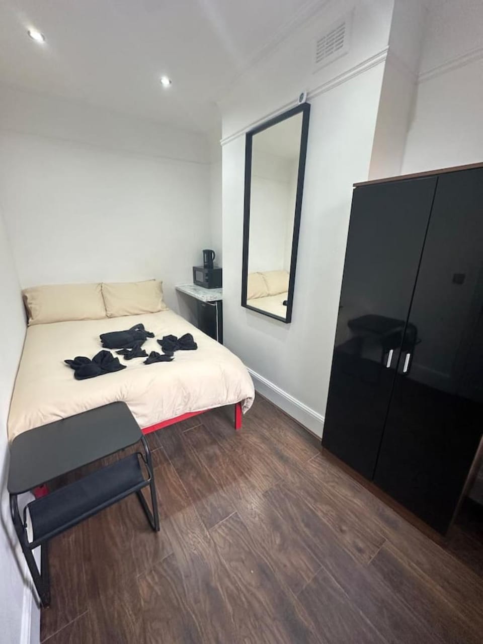 London zone 2 Private room Apartment in London