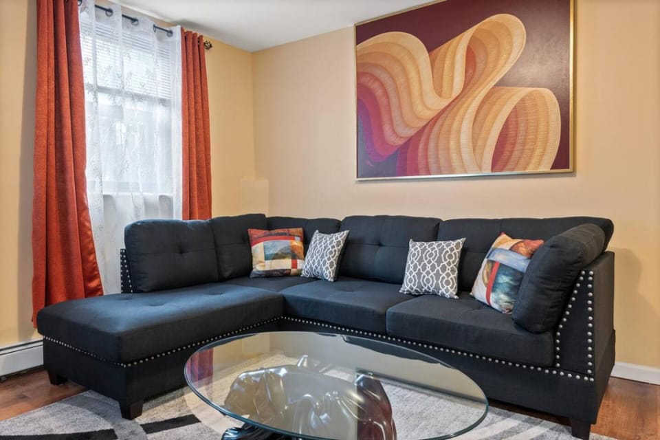 Cozy Two Bedroom in Brooklyn House in Bedford-Stuyvesant