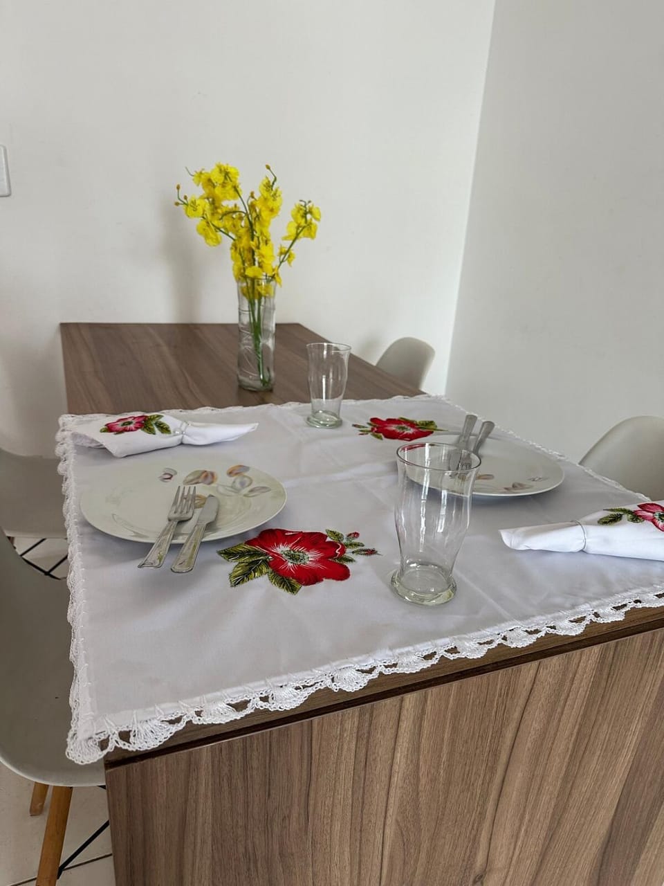 Aconchego e localização imbatível junto ao mar Apartment in State of São Paulo