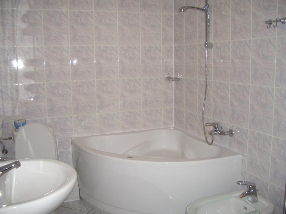 Bathroom, Bath