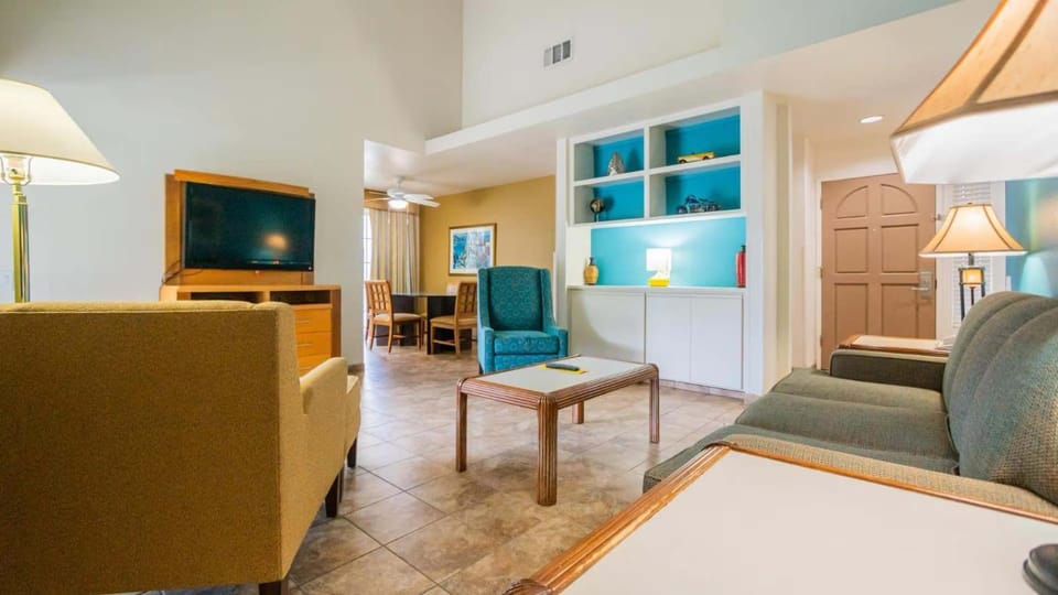 Desert Breezes Resort 2 Bedroom Apartment with Resort Access Apartment in Indian Wells