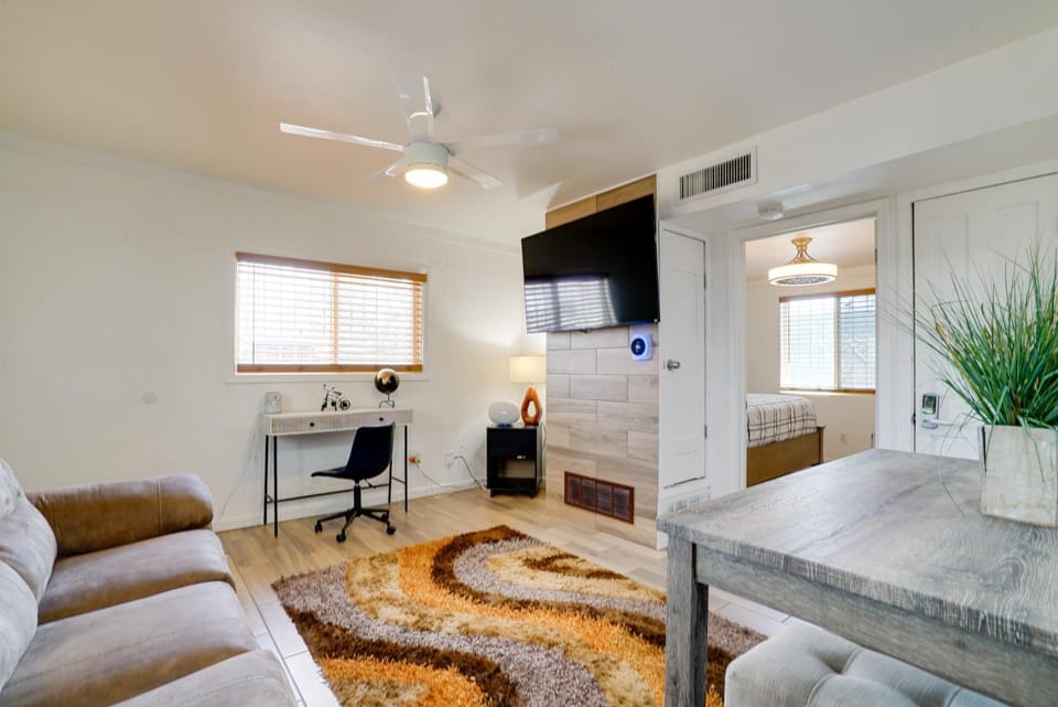 Gated 1BR Apt Near UMC + Texas Tech Apartment in Ciudad Juarez