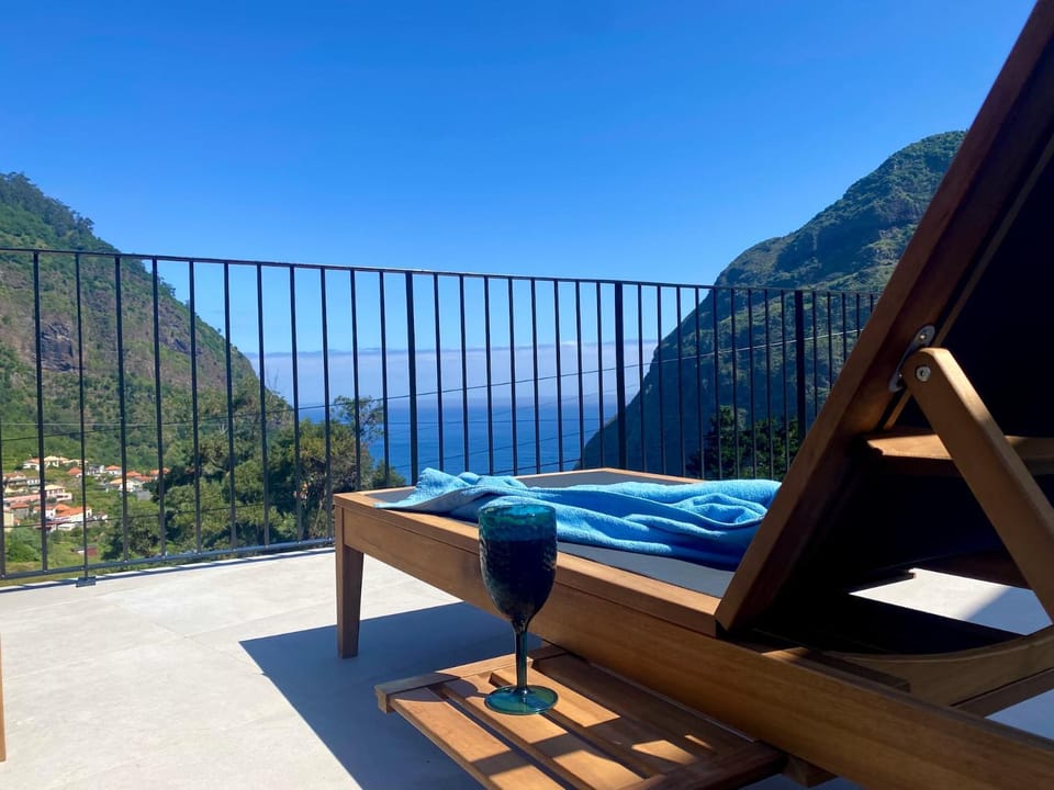 Natural landscape, View (from property/room), Mountain view, Sea view
