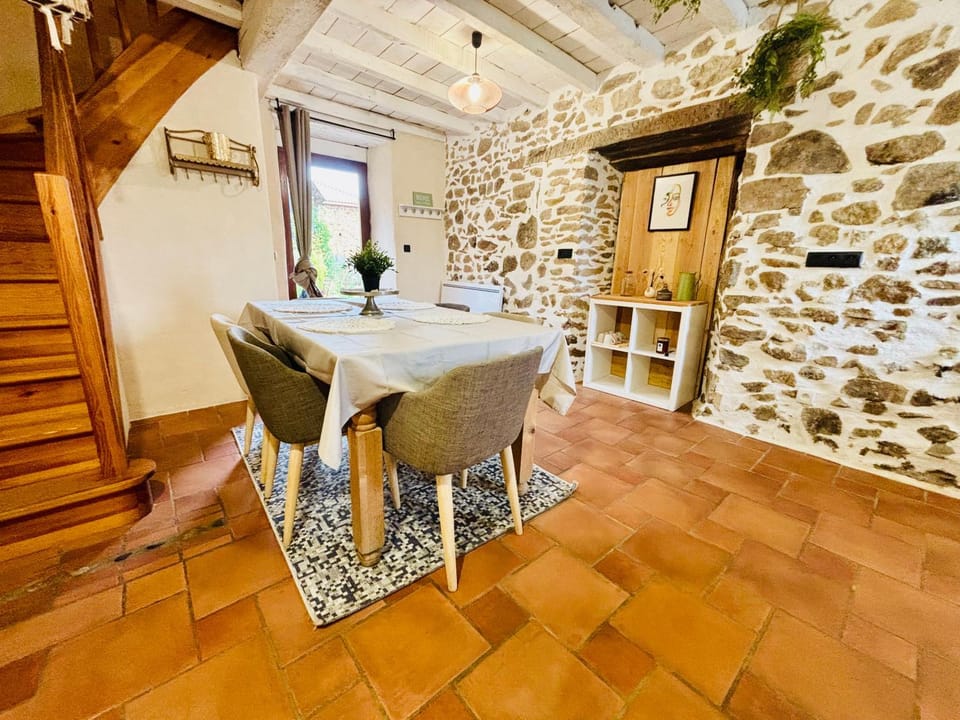 Gîte du NL Ranch Apartment in Auvergne-Rhône-Alpes