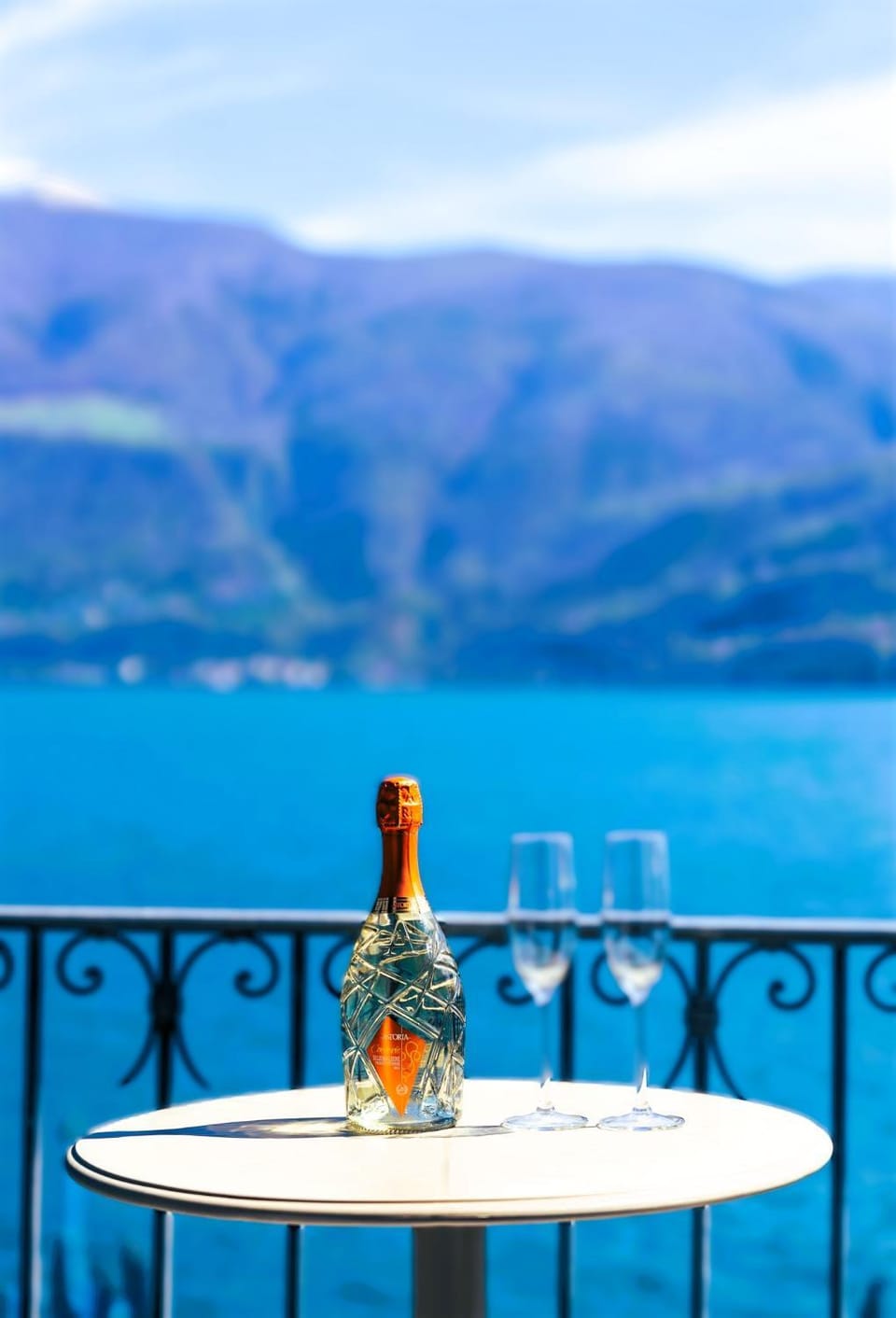 Rivalago - Lake front apartment on Lake Promenade Apartment in Canton of Ticino