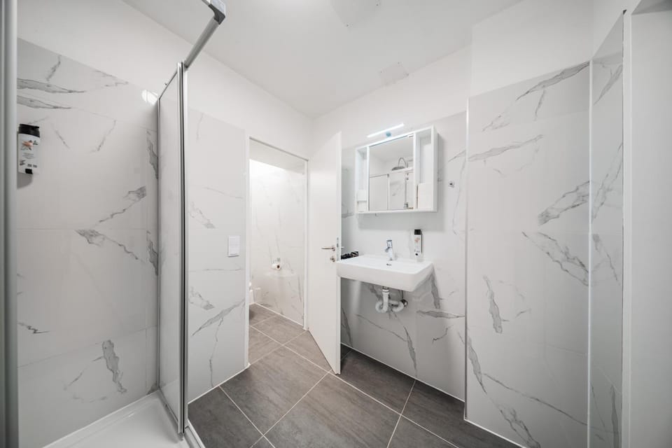 Shower, Bathroom