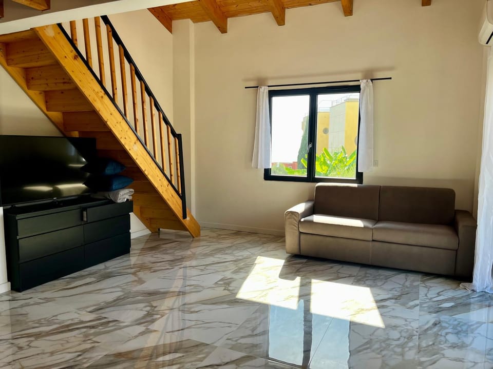 2 BEDROOM APARTMENT iN ViLLA MATEKA Apartment in Roquebrune-Cap-Martin