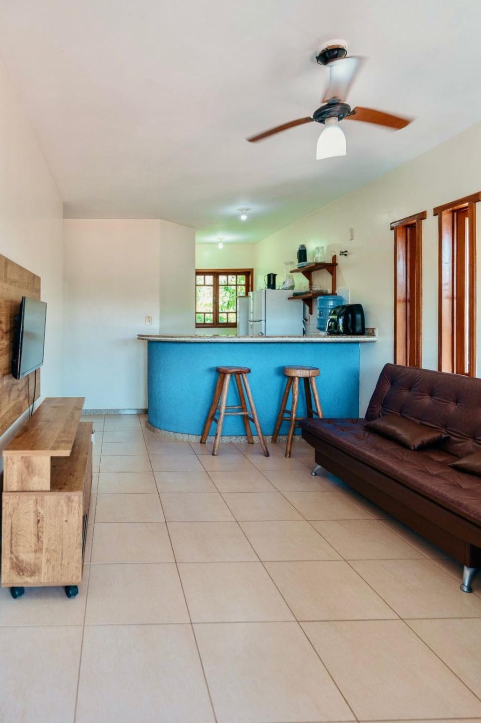 Kitchen or kitchenette, Living room