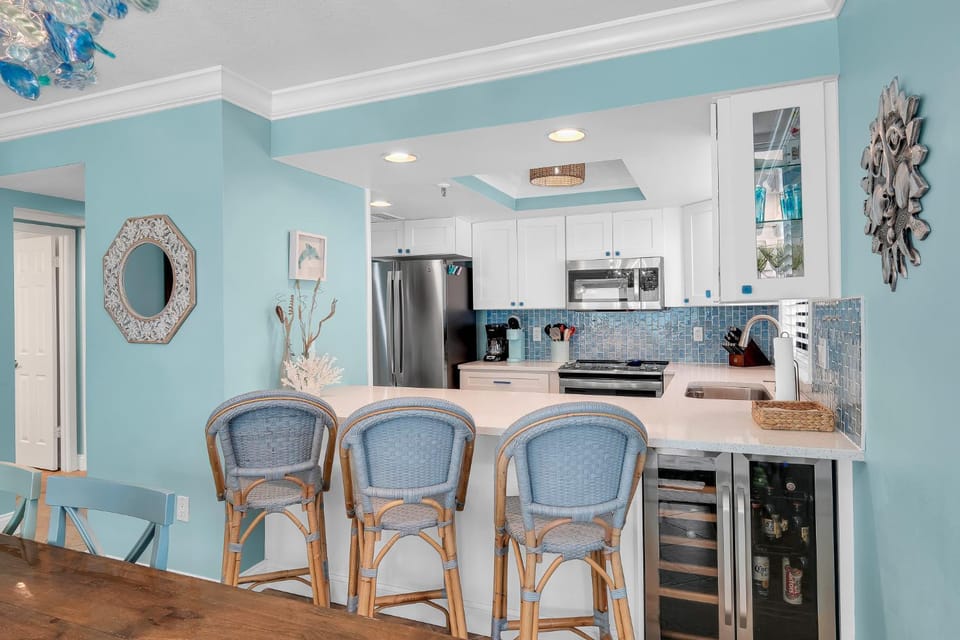 Updated direct oceanfront corner with a wrap-around balcony, heated pool and beach access House in Florida