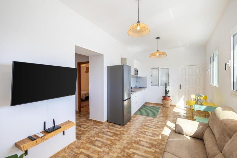 Villa Finca Rural Santa Cristina with Views House in Comarca Norte