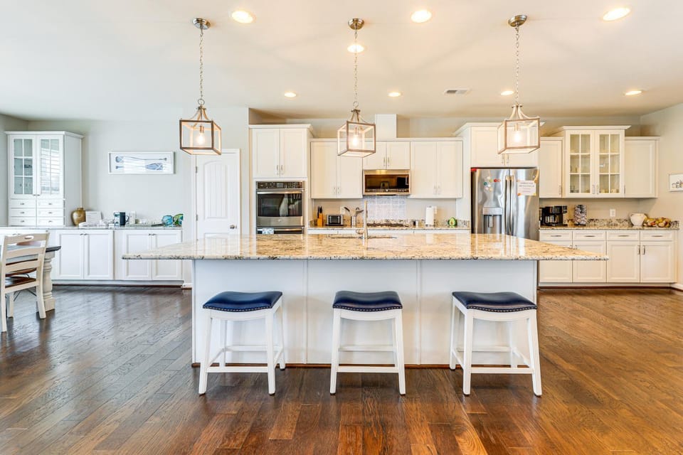 Spacious Townhome 2 Mi to Bethany Beach Boardwalk House in Sussex County