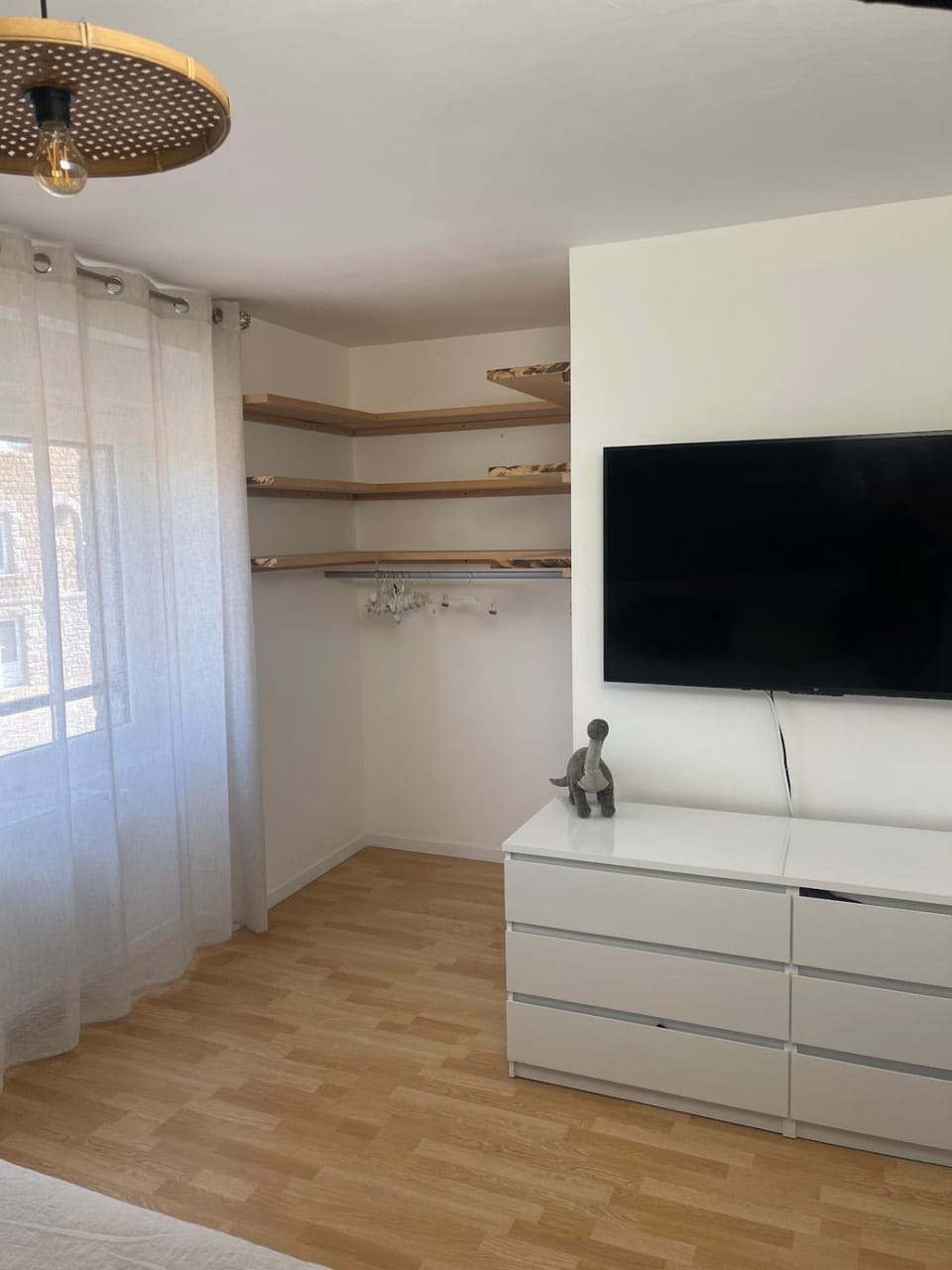 TV and multimedia, Bedroom, wardrobe