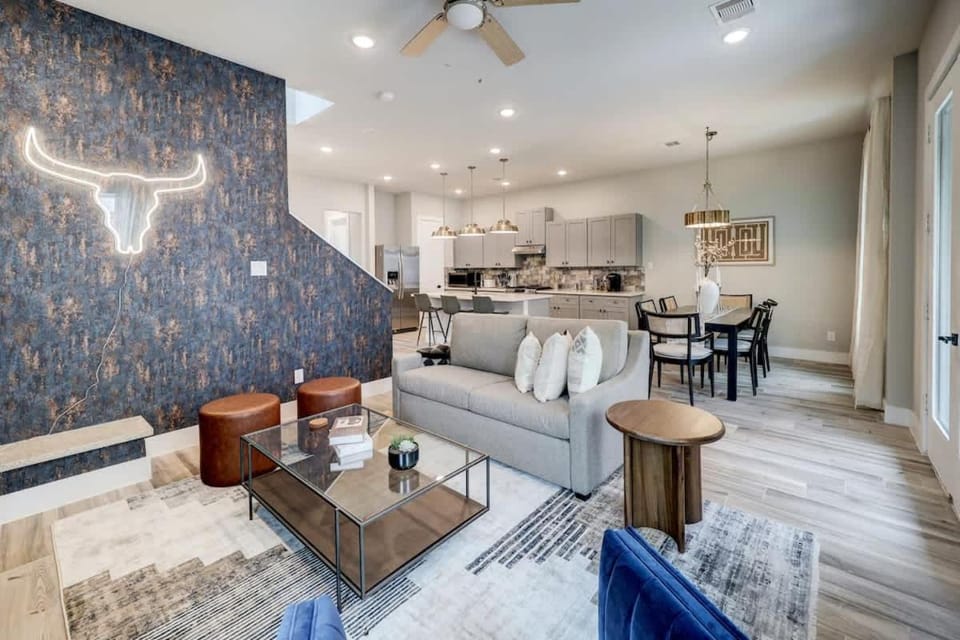 Houston Heights Luxury Home Stunning 4BR House in Houston