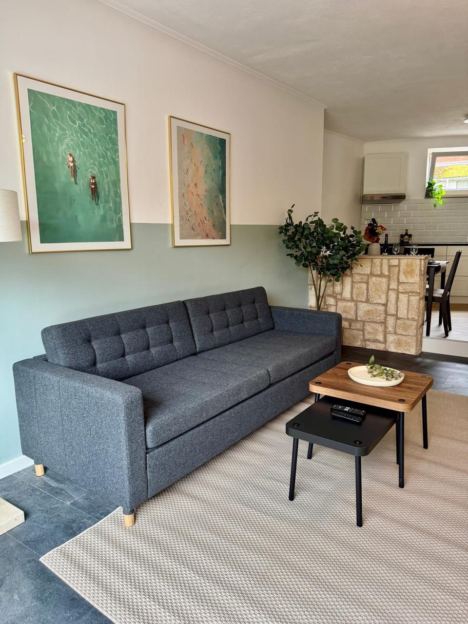 Living room, Seating area