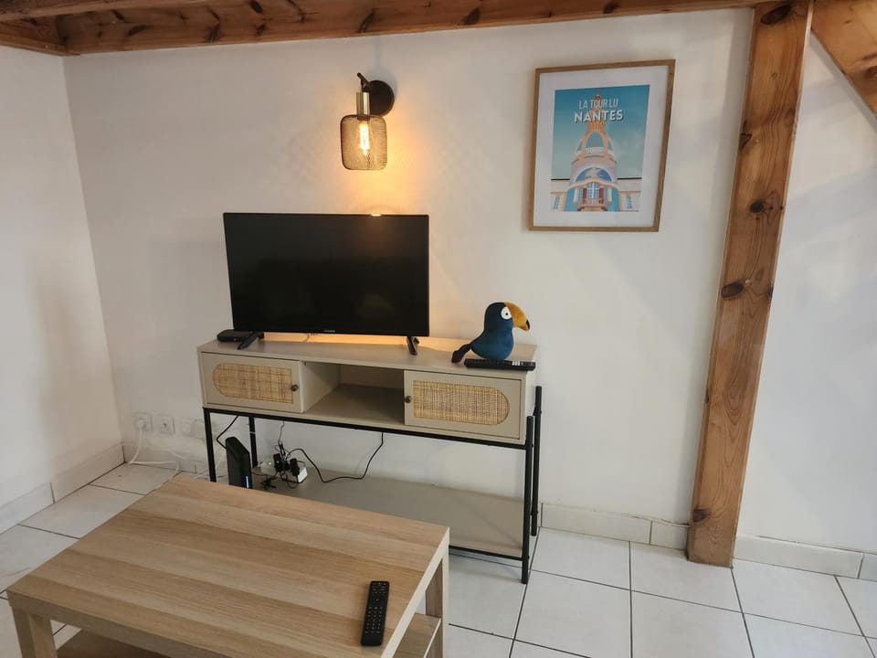 TV and multimedia, Seating area