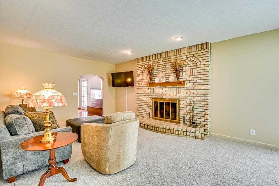 Rural & Private Dover Retreat: Close to Wineries! House in Ohio