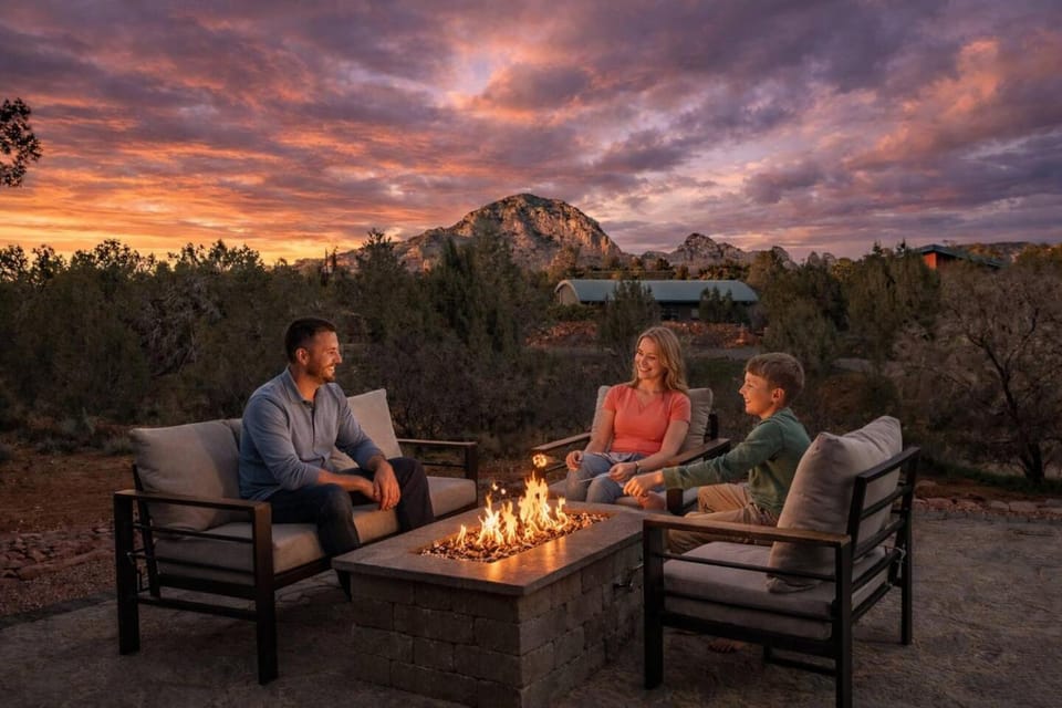 NEW! 1 Acre West Sedona Estate Spa Game Room Stunning View Direct Trail Access! Villa in Sedona