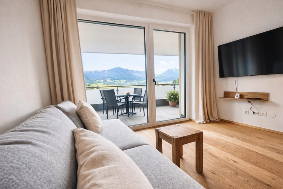 Natural landscape, View (from property/room), Balcony/Terrace, Living room
