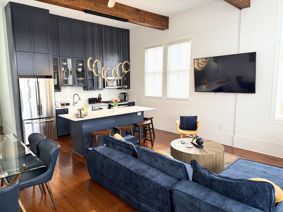 Luxury Spacious Home - 3 Block Walk to French Quarter Bed and Breakfast in Faubourg Marigny