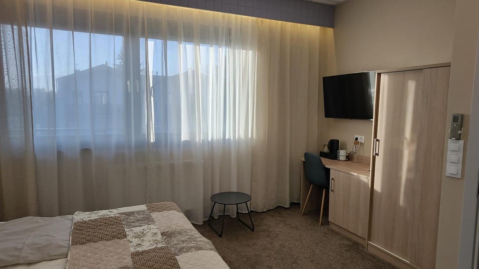 Apartamenty Gościnne CMN BERTA ROGUS Bed and Breakfast in Poznan