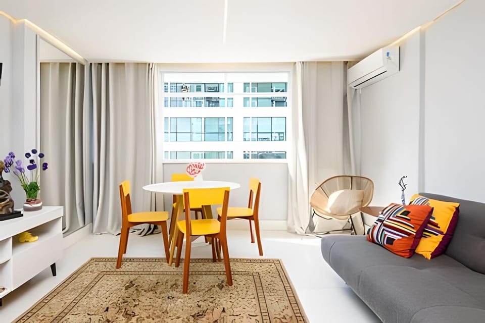 Luxury Apt in Leblon • Steps to Beach,Metro & Mall Apartment in Rio de Janeiro