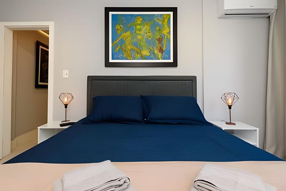 Luxury Apartment at Leblon near Beach and Subway Apartment in Rio de Janeiro