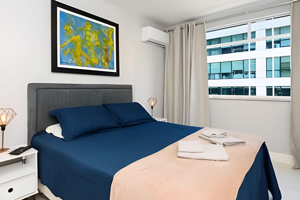 Luxury Apartment at Leblon near Beach and Subway Apartment in Rio de Janeiro
