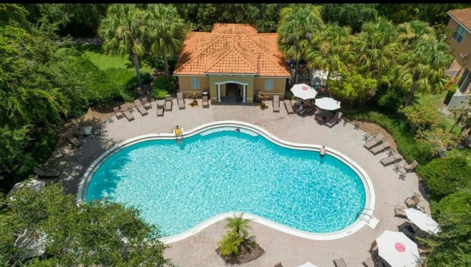 2BR Villa Near Disney, Gated community with Pool Apartment in Osceola County