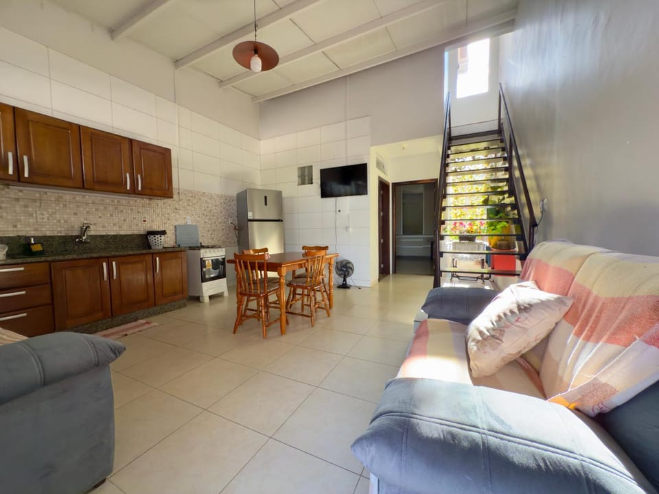 TV and multimedia, Kitchen or kitchenette, Seating area, Dining area, oven, pet friendly, stove