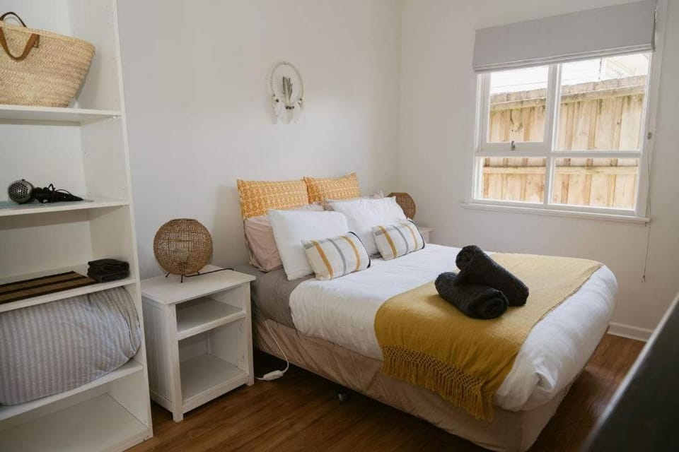 Lord street central Room 2 House in Port Campbell