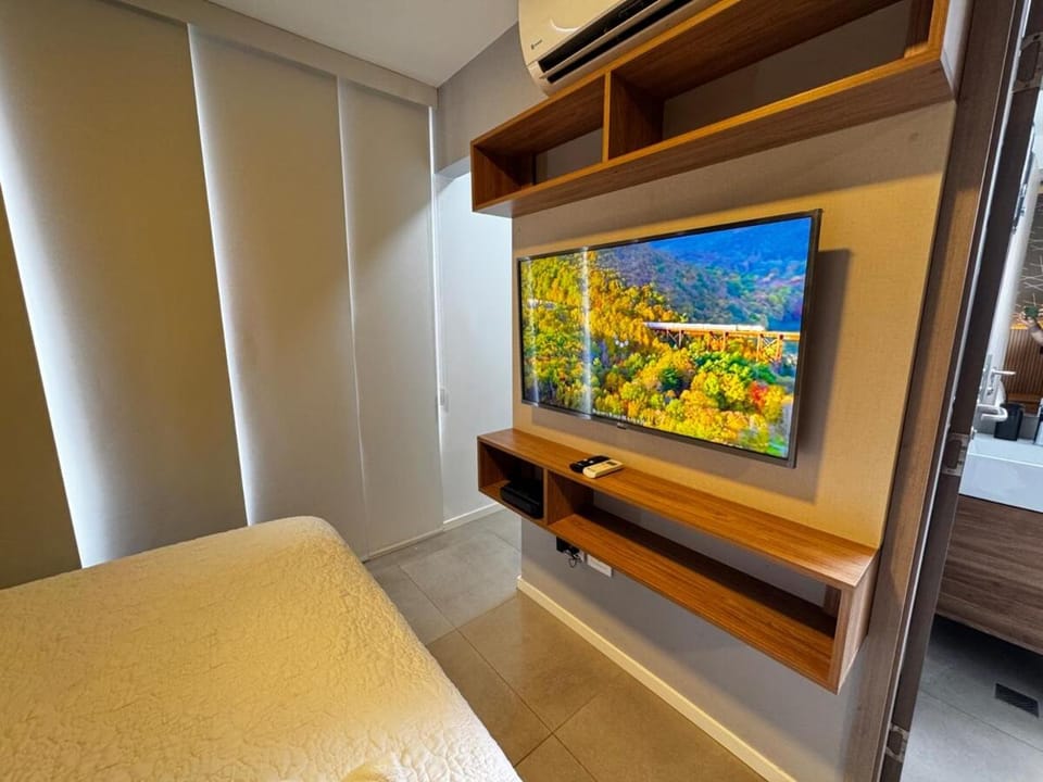 Luxury Apartment with Cowork Space, WiFi, and a Pool in a Business Area Apartment in Santa Cruz de la Sierra
