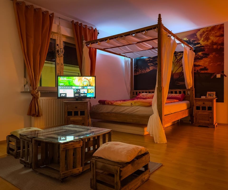 TV and multimedia, Seating area