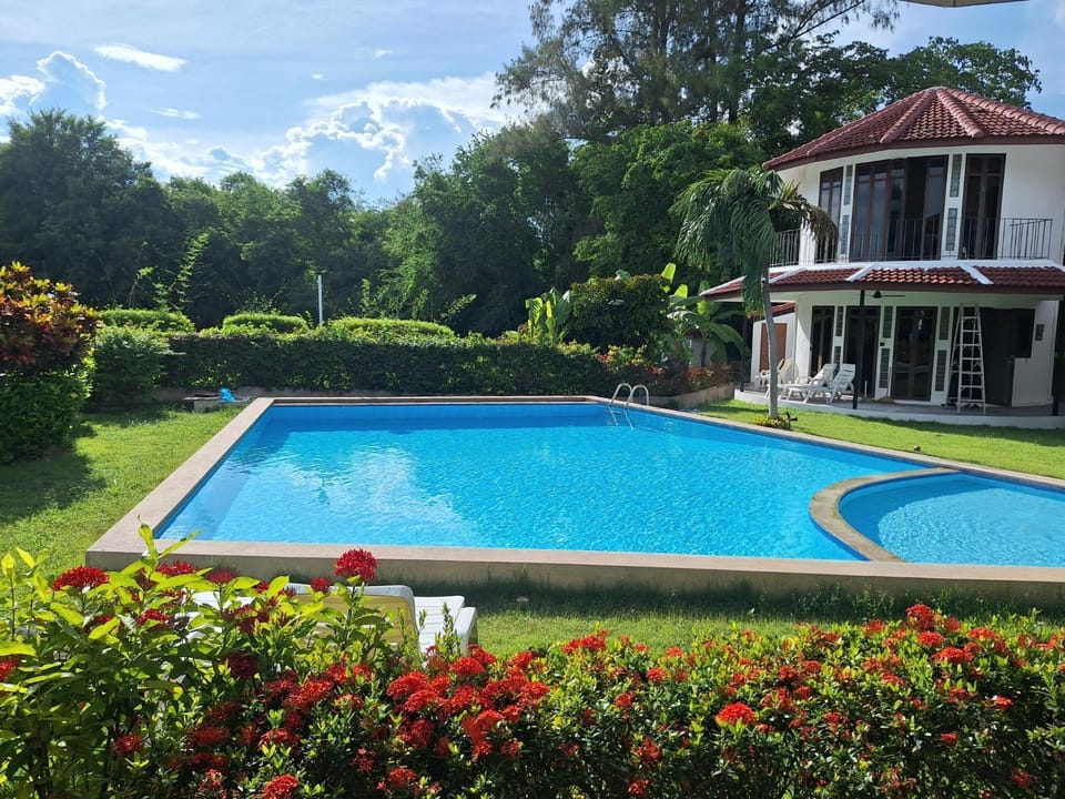 Mango Paradise, in der Nähe des Black Mountain Golf Clubs House in Hua Hin District