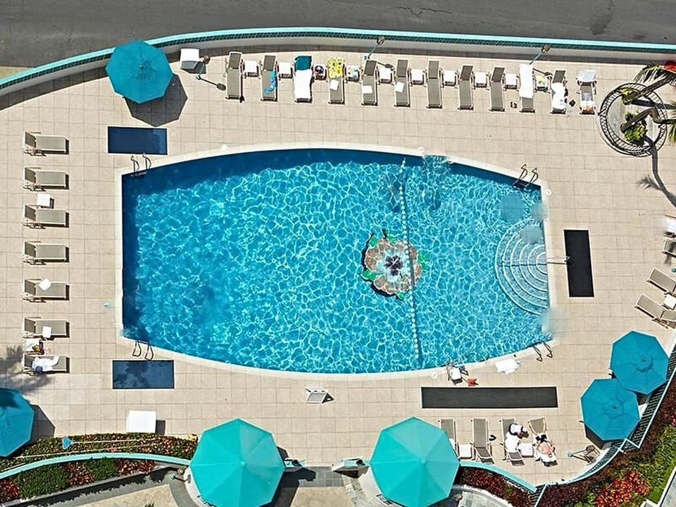 Property building, Swimming pool
