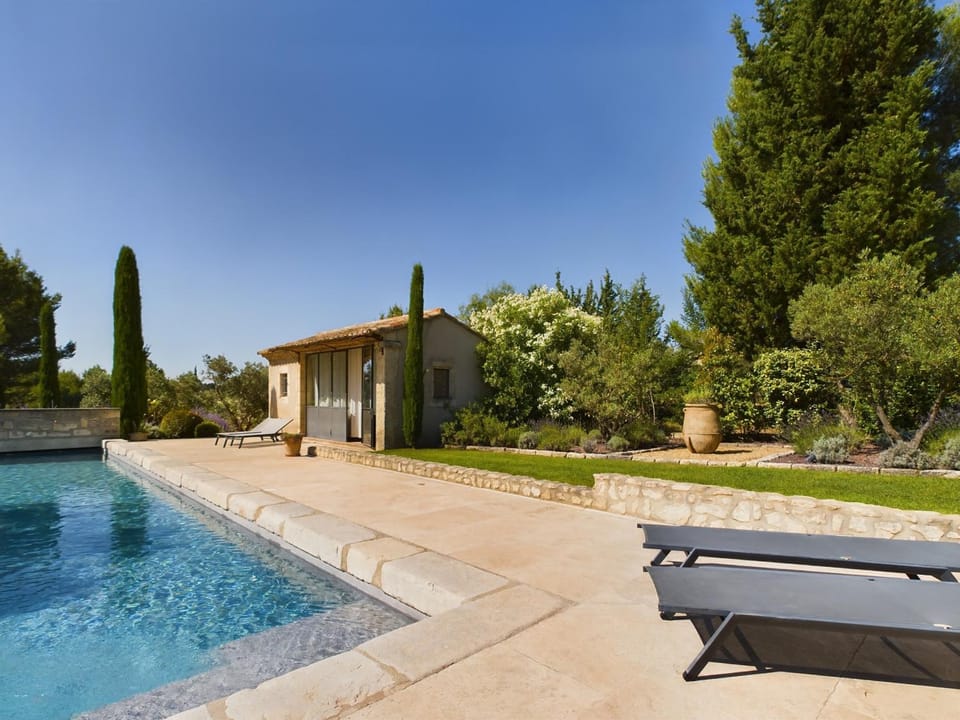 Charmant Mas Provençal avec Piscine aux Alpilles - FR-1-599-122 House in Arles