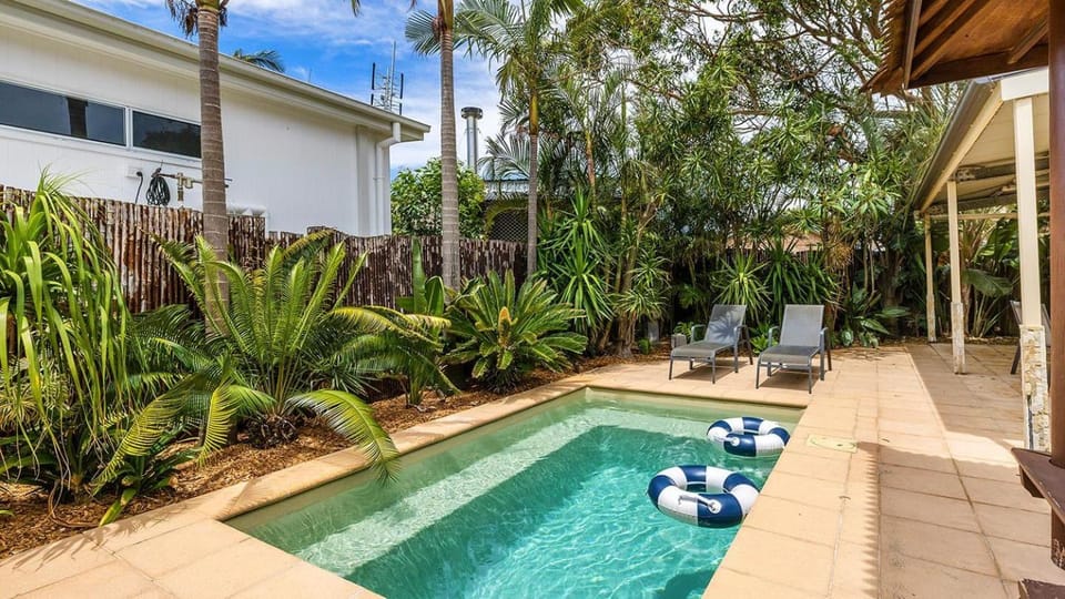 Salt and Serenity - Lux Home With Heated Pool House in Anna Bay
