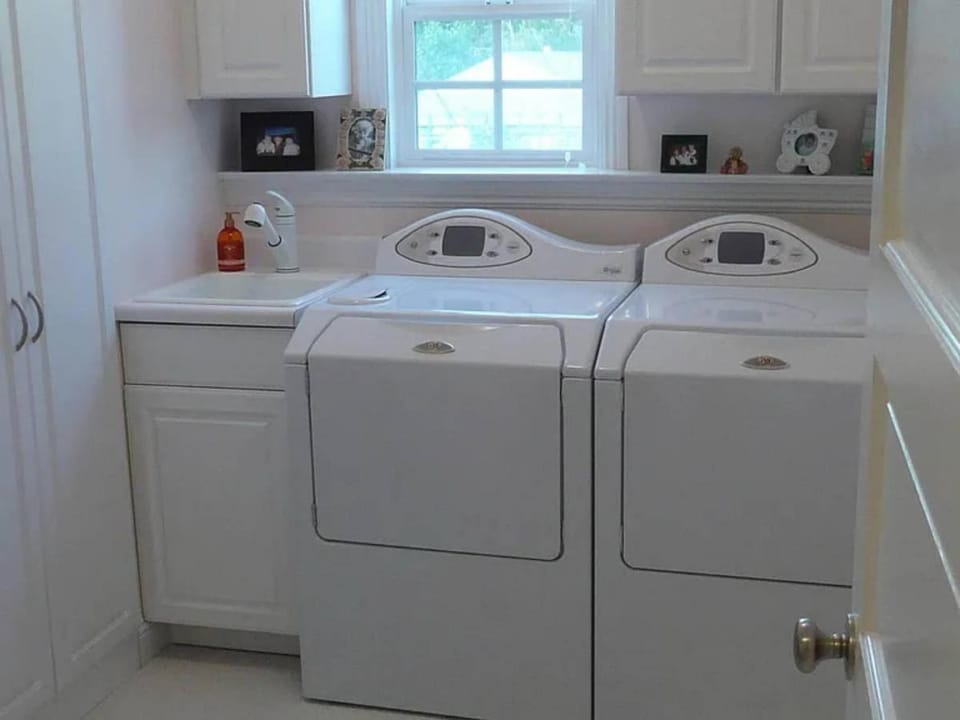 Private room in guest house - Mini Mansion Vacation rental in North Hollywood